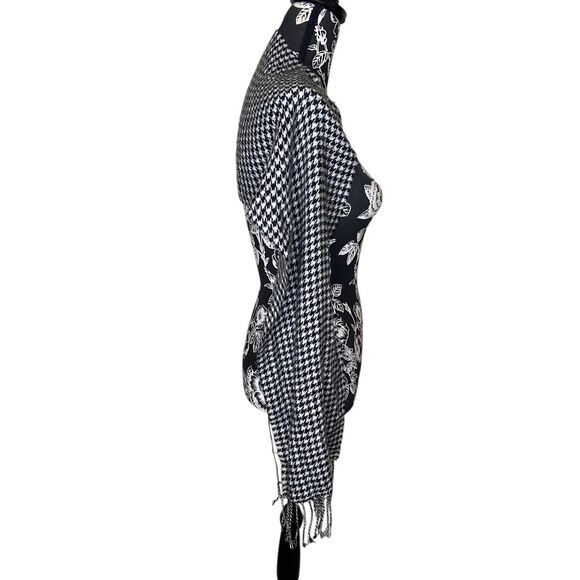 Black White Houndstooth Tassel Scarf Classic Checkered Wrap Winter Shawl Boho - Picture 4 of 8